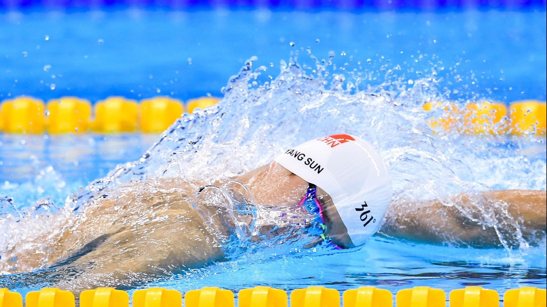 萨拉赫的爆发与威尔士的逆转，足球场上的两种英雄叙事