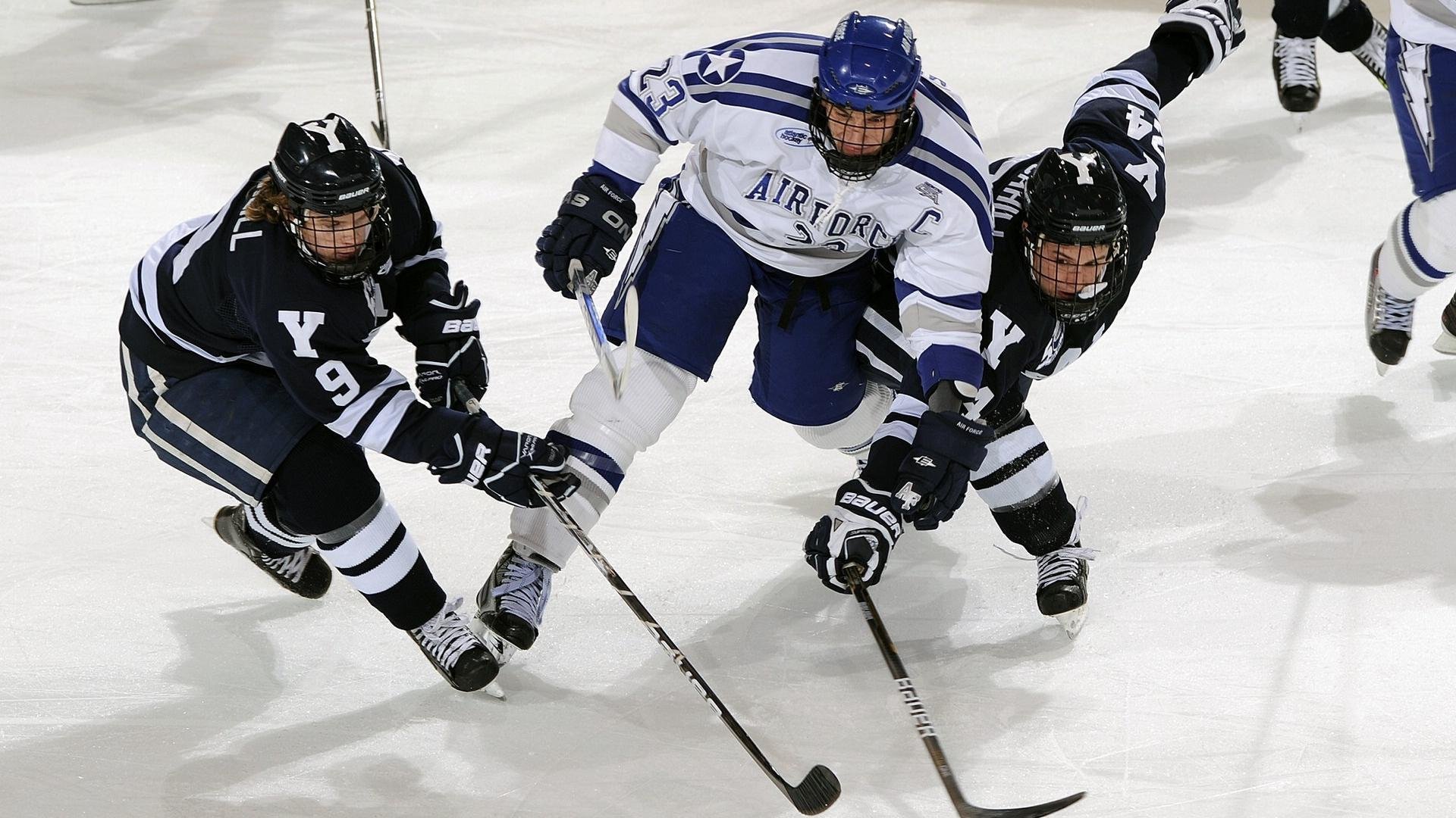 开云体育下载-戈贝尔赛后评分拉满，爵士如何用窒息式防守压制公牛