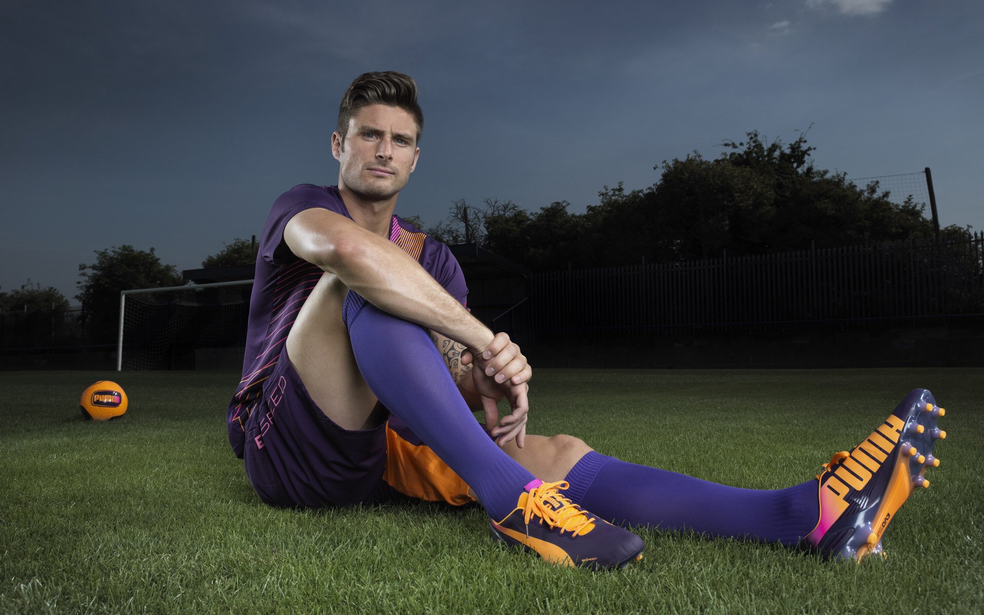 开云官网-富安健洋，从佛罗伦萨淘汰赛的摩洛哥之钥，到攻防转换的战术核心