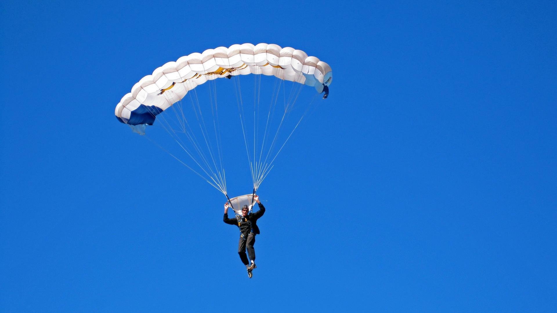 绝境翻盘！泰国队惊天逆转马来西亚队，李梓嘉惊艳四座却难挽败局